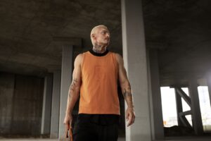 Regata de algodão ou dry fit: qual escolher pro dia a dia